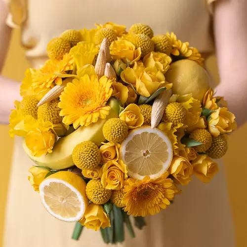 Bouquet de fruit et de légume jaune
