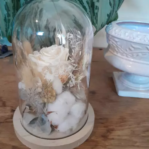 Cloche de Rose préservée et fleurs séchées