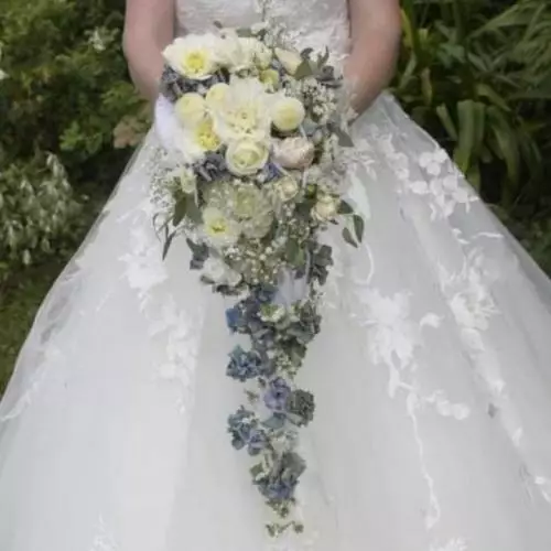 Bouquet cascade mariage